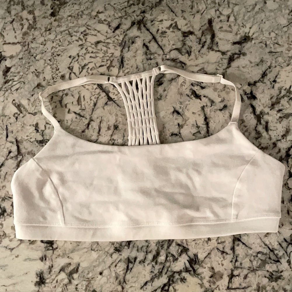 Lululemon white sports bra